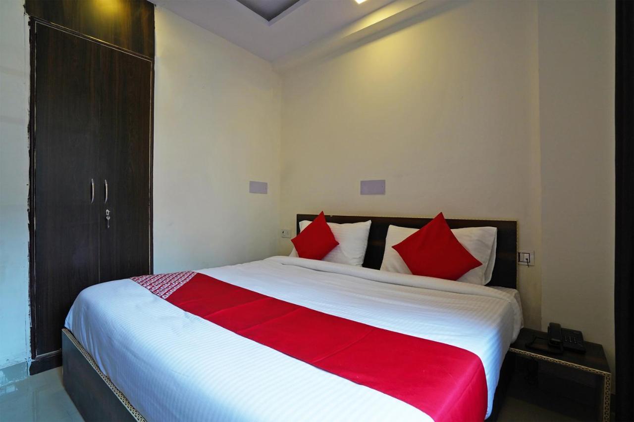 Hotel O Kanak Palace New Delhi Bagian luar foto