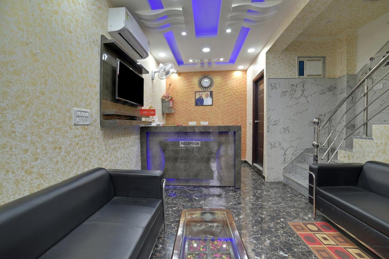 Hotel O Kanak Palace New Delhi Bagian luar foto