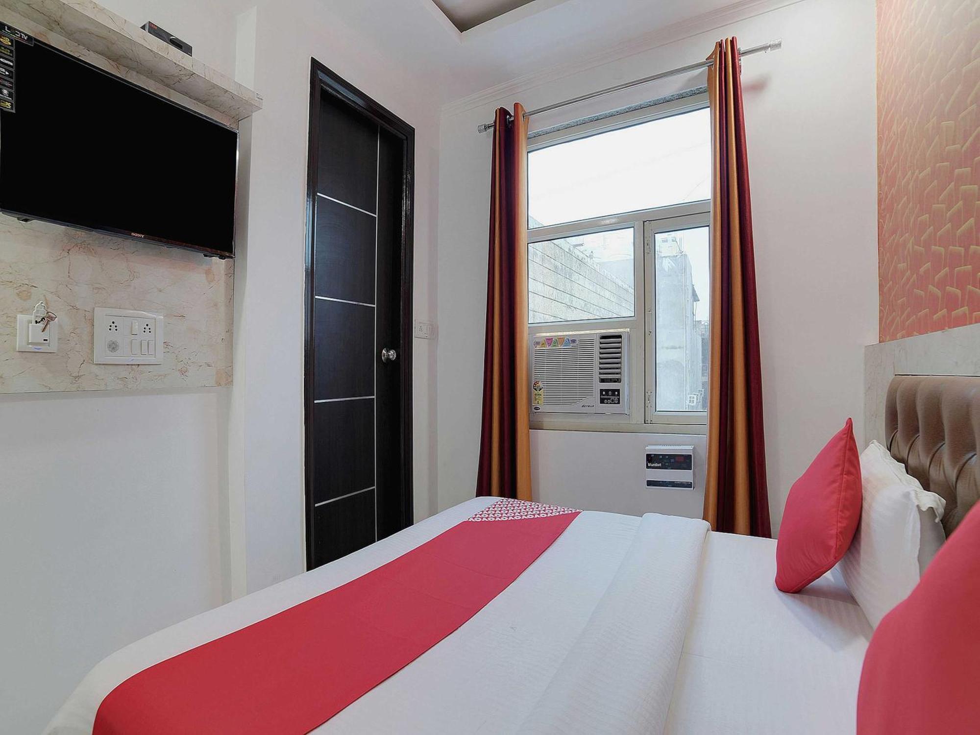 Hotel O Kanak Palace New Delhi Bagian luar foto