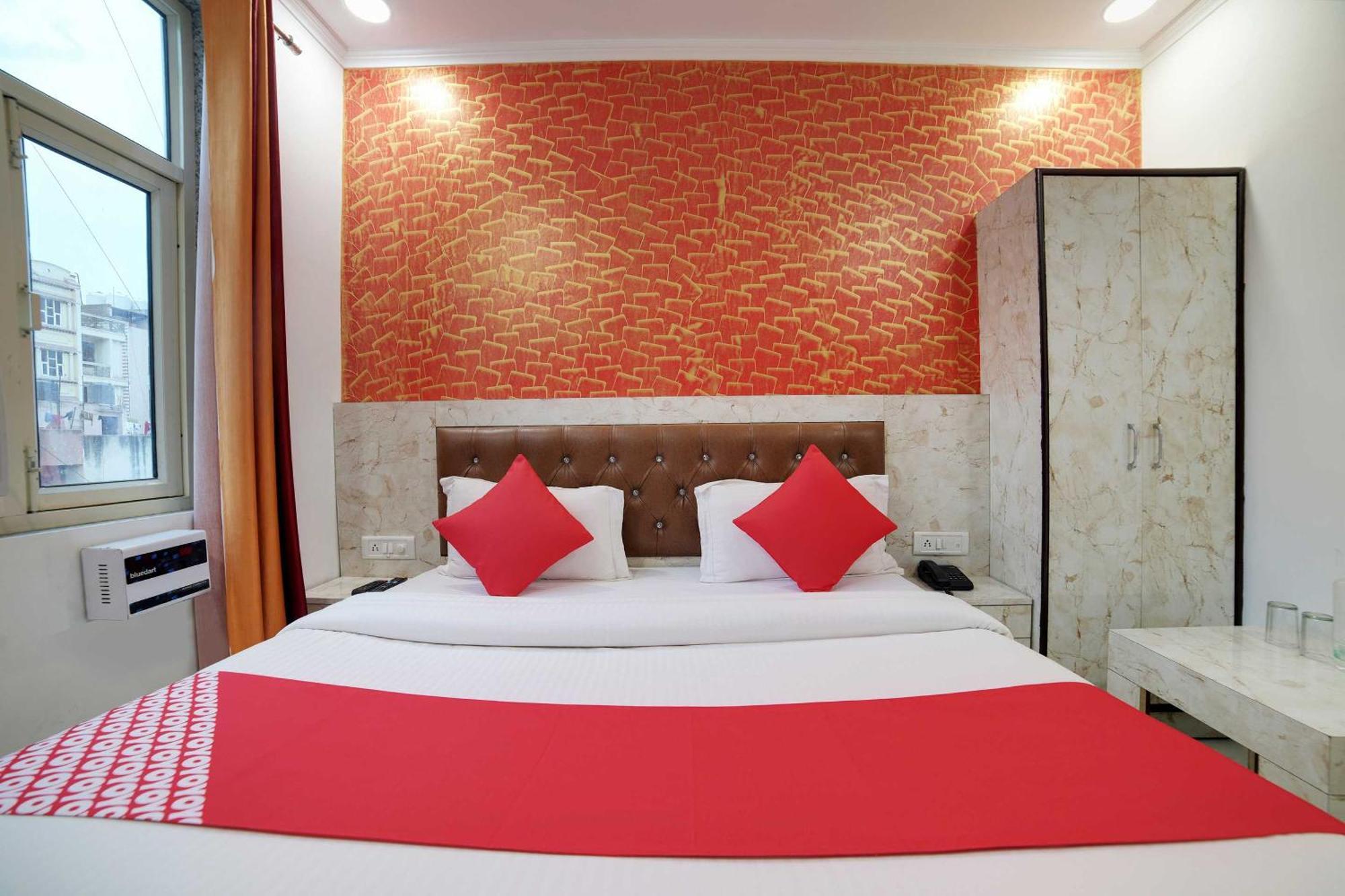 Hotel O Kanak Palace New Delhi Bagian luar foto