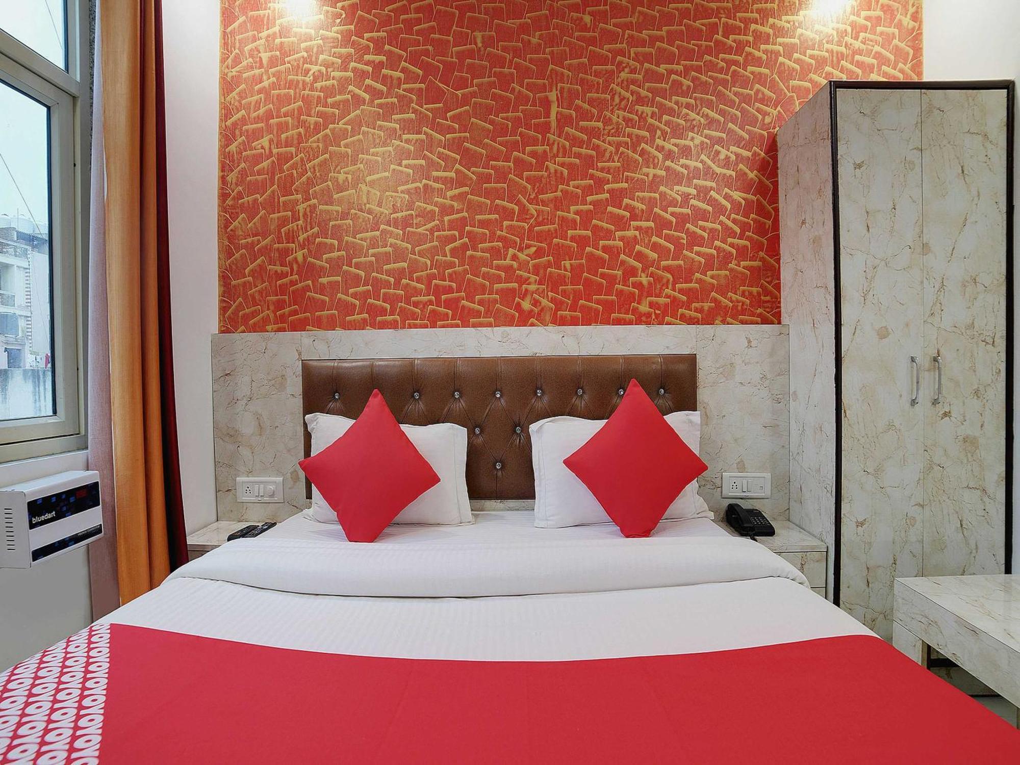 Hotel O Kanak Palace New Delhi Bagian luar foto