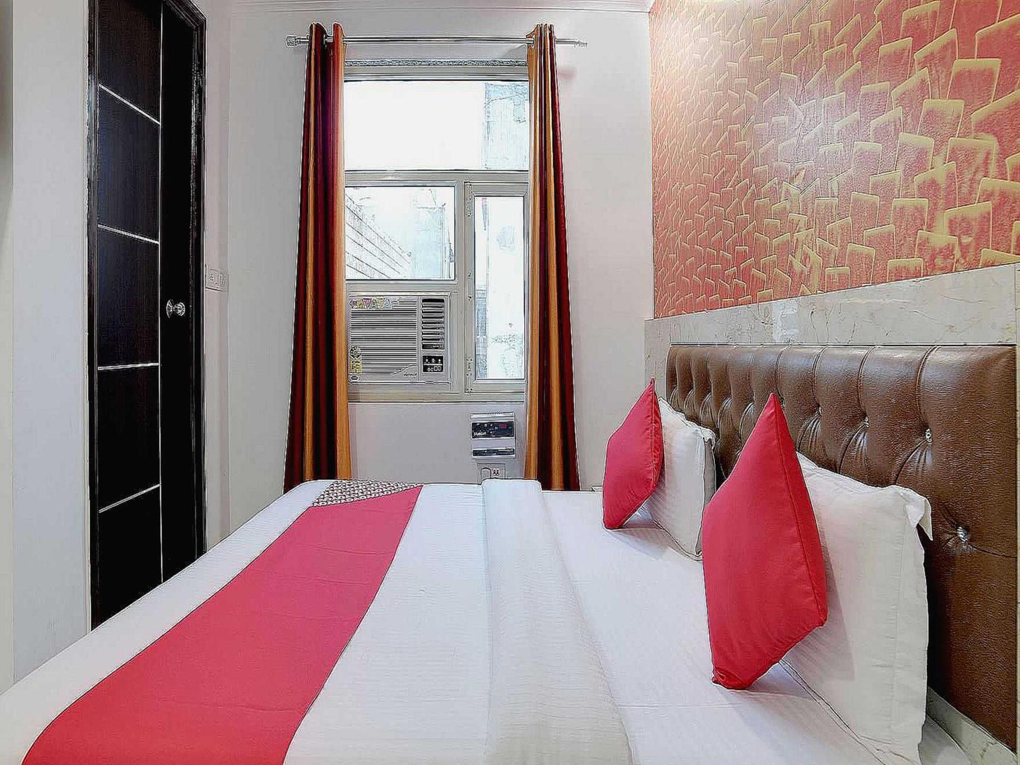 Hotel O Kanak Palace New Delhi Bagian luar foto