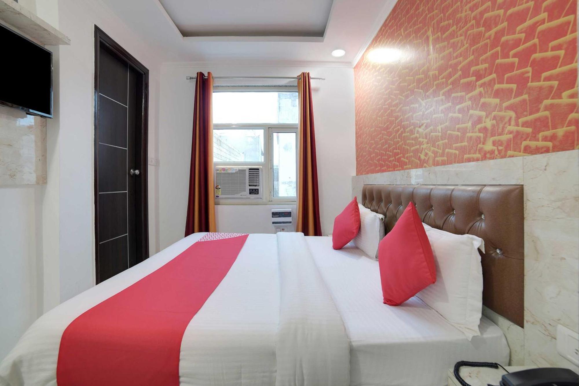 Hotel O Kanak Palace New Delhi Bagian luar foto