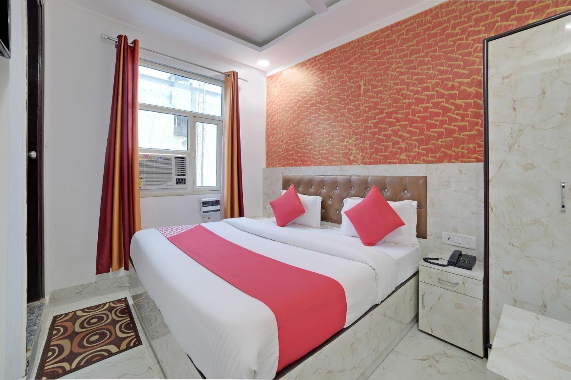 Hotel O Kanak Palace New Delhi Bagian luar foto
